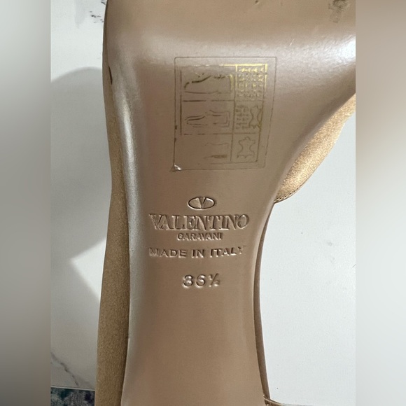 Valentino Garavani gold satin with crystal metallic bow open toe heel size 36.5 - Picture 9 of 9